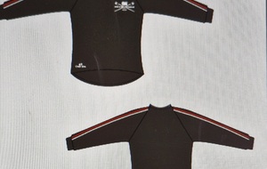 Tee Shirt noir manches longues Meril (SUR STOCKS)